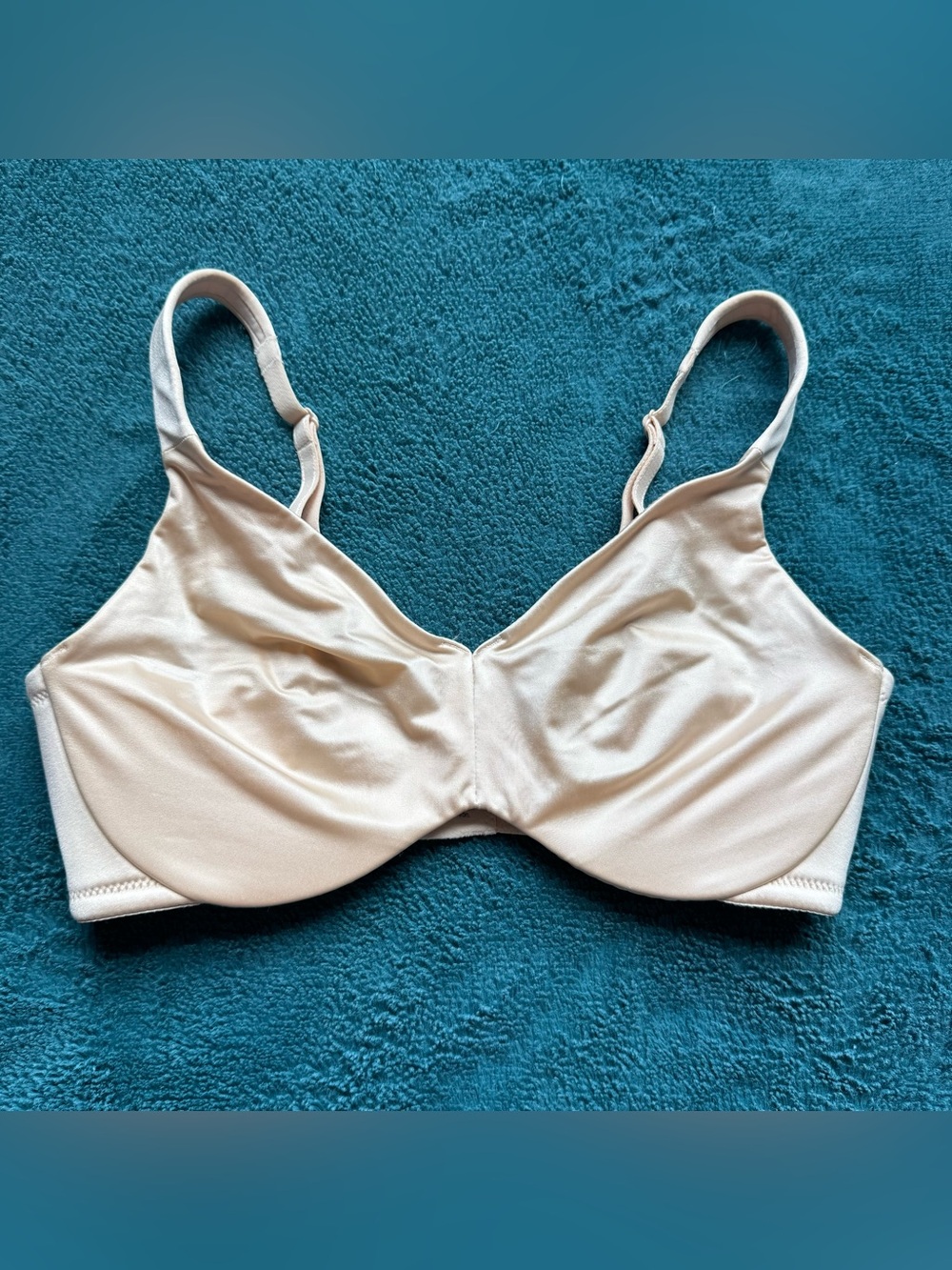 Soma Sensuous Sides Minimizer 1" 34D Beige Unlined Underwire Smooth Seamless